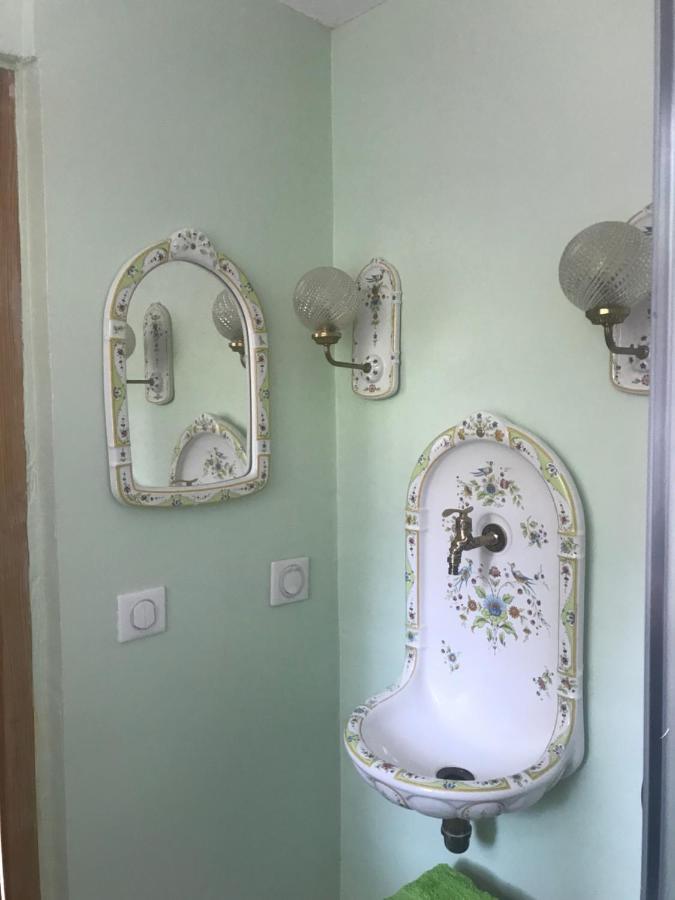 Chez Zoiseau Et Zoiseautte Bed & Breakfast Chassigny Екстериор снимка
