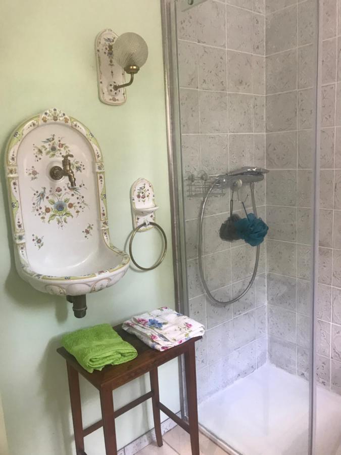 Chez Zoiseau Et Zoiseautte Bed & Breakfast Chassigny Екстериор снимка
