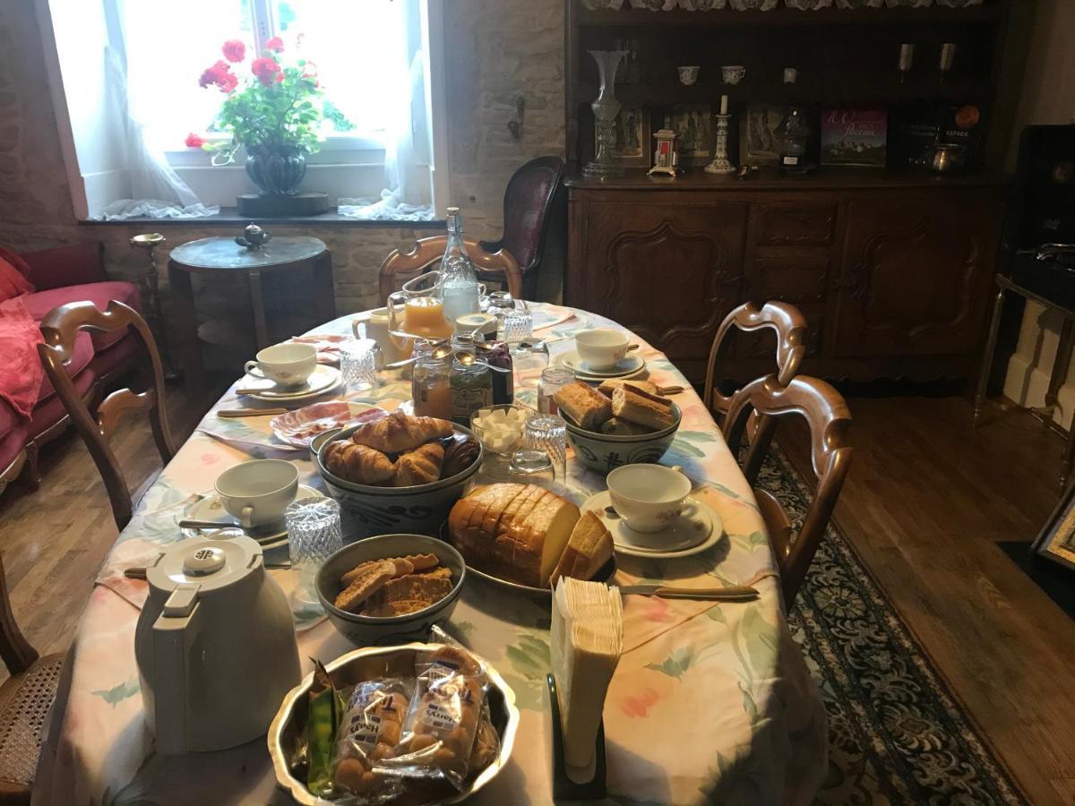 Chez Zoiseau Et Zoiseautte Bed & Breakfast Chassigny Екстериор снимка